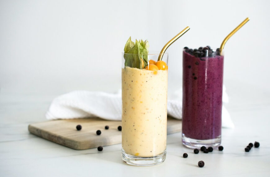 Smoothie na śniadanie w 5 minut — przepisy, które robisz bez wyciągania dużego blendera